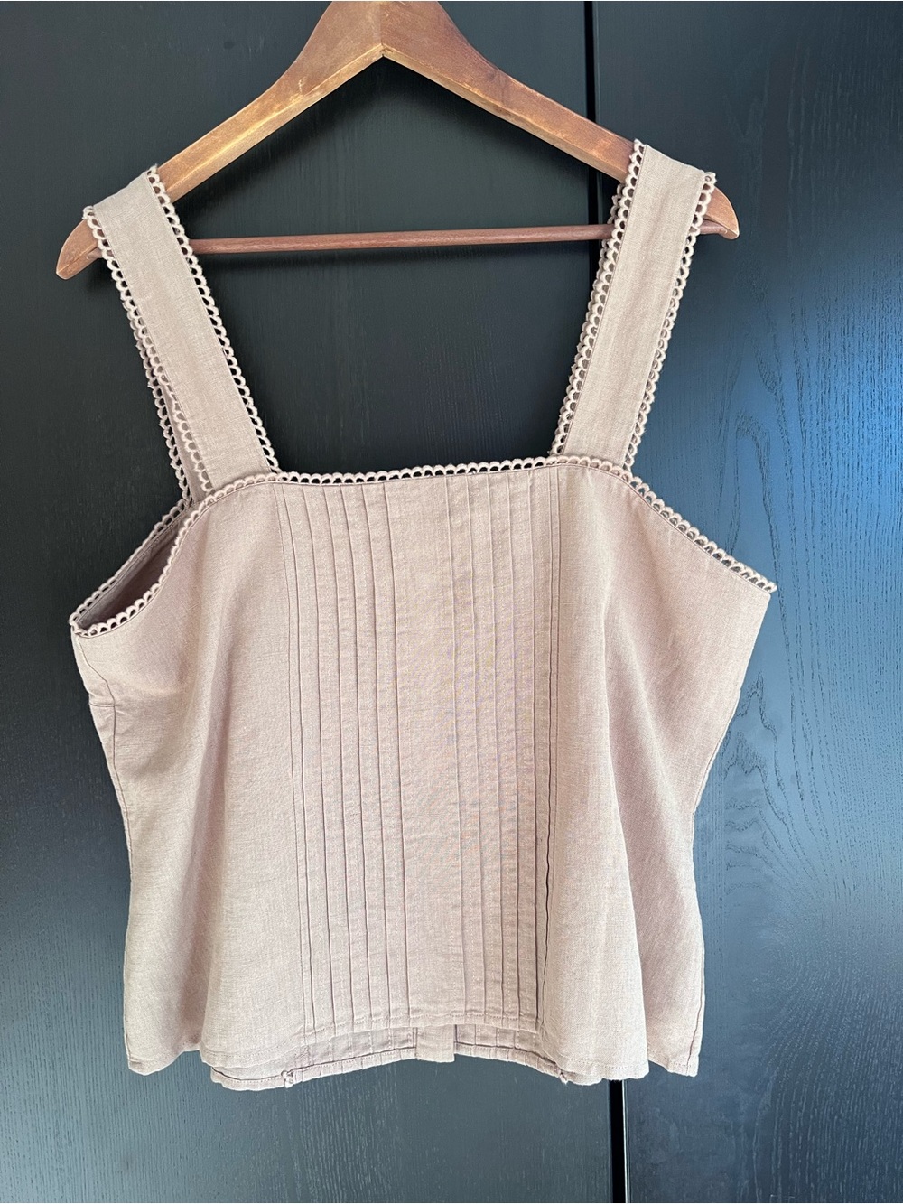 NWT Amour Vert Taupe Linen Button-Front Pintuck Camisole - Picture 2 of 9